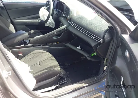 2023 Hyundai Elantra Sel z USA, uszkodzony, nr VIN KMHLM4AG0PU603128